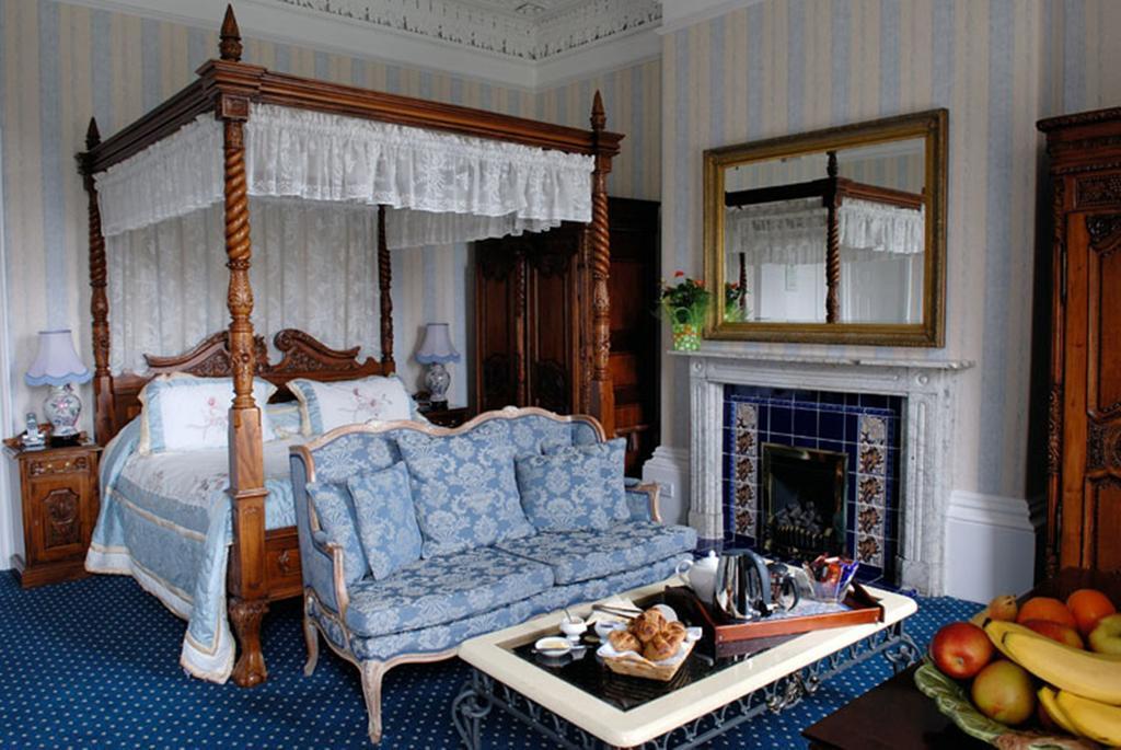 Willoughby House Hotel & Apartments Cheltenham Habitación foto