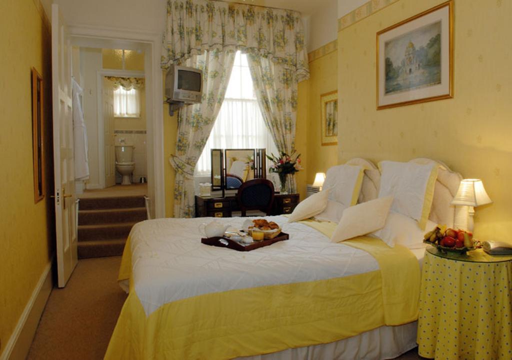 Willoughby House Hotel & Apartments Cheltenham Habitación foto